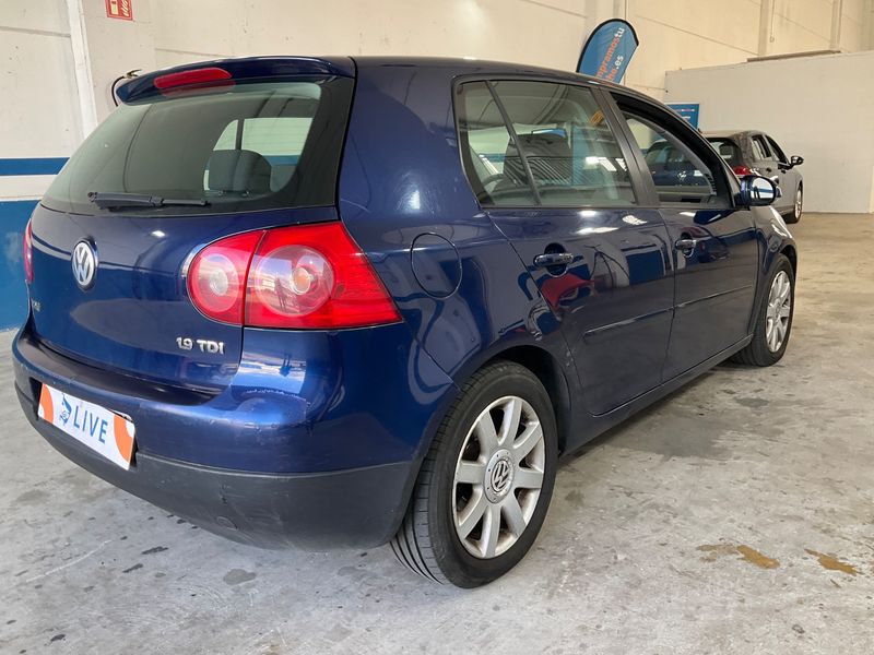 Volkswagen Golf V 1.9 TDI Sportline 2004 – снимка 2