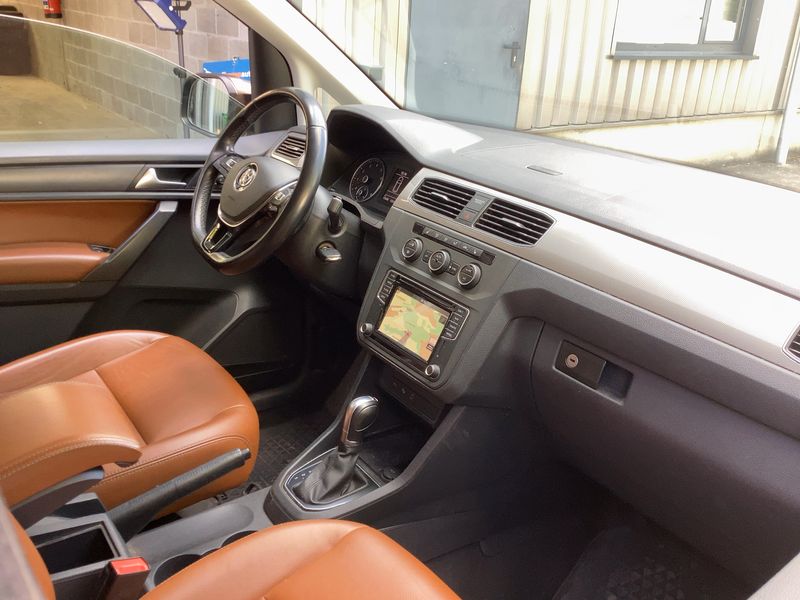 Volkswagen Caddy 1.4 TSI Maxi Comfortline BlueMotion Tech 2018 – снимка 16