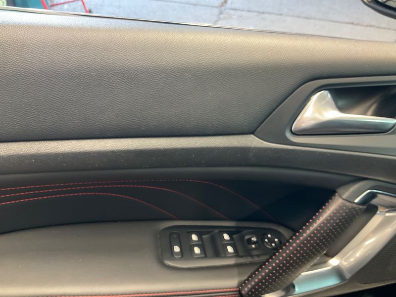 Peugeot 308 1.2 e-THP Allure 2017 – снимка 32