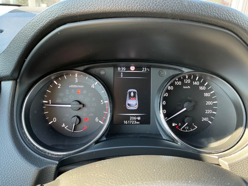Nissan Qashqai 1.5 dCi N-Connecta 2016 – снимка 18