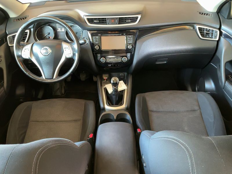 Nissan Qashqai 1.5 dCi N-Connecta 2016 – снимка 17