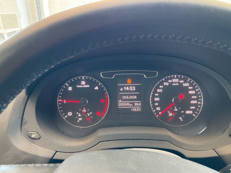 Audi Q3 2.0 TDI 2015 – снимка 18