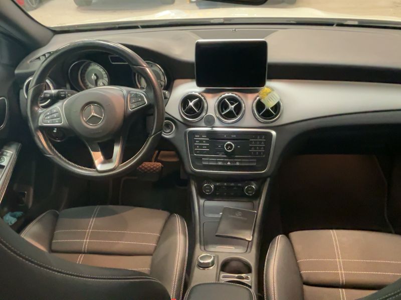 Mercedes-Benz GLA-Klasse GLA 200 d Business Executive 2016 – снимка 17