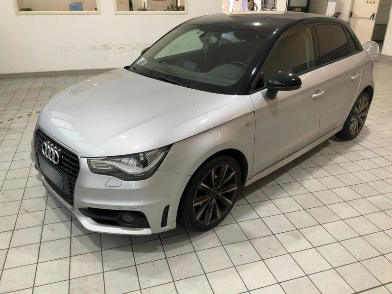 Audi A1 Sportback 1.6 TDI Admired 2013 – снимка 2