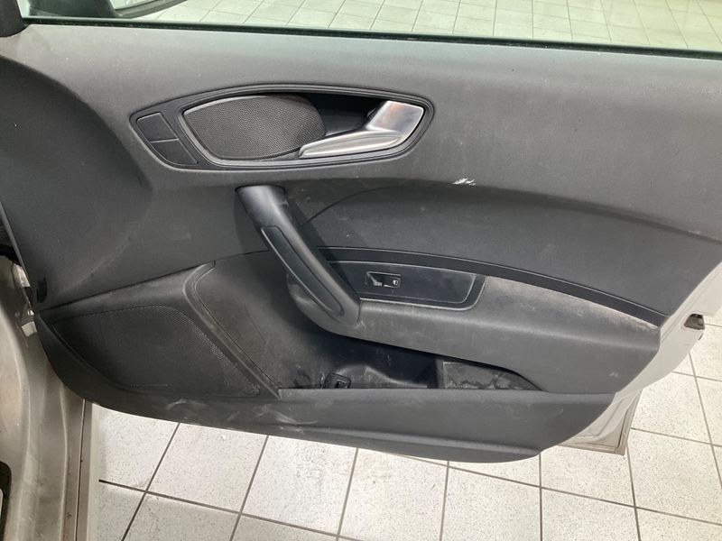 Audi A1 Sportback 1.6 TDI Admired 2013 – снимка 30