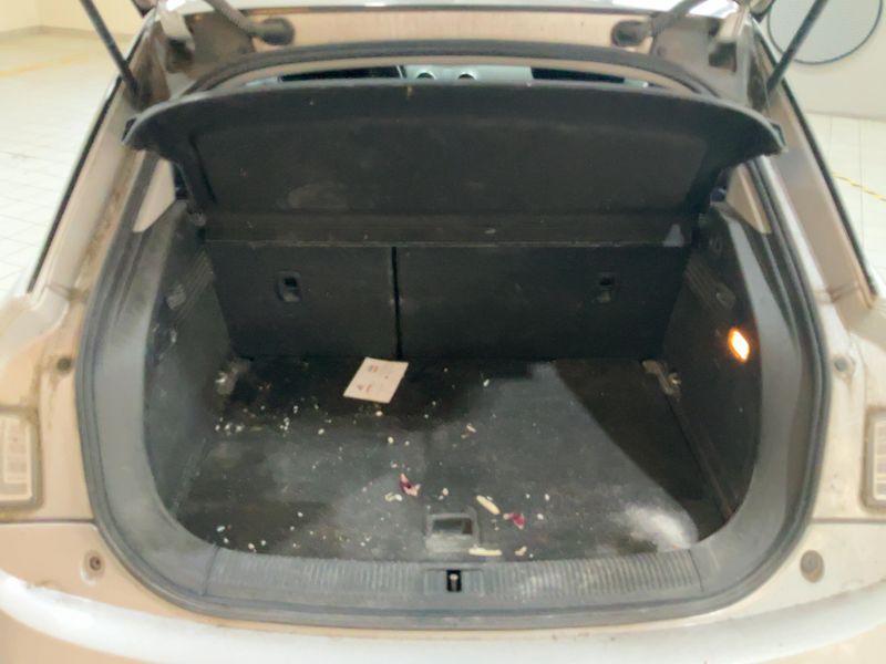 Audi A1 Sportback 1.6 TDI Admired 2013 – снимка 15