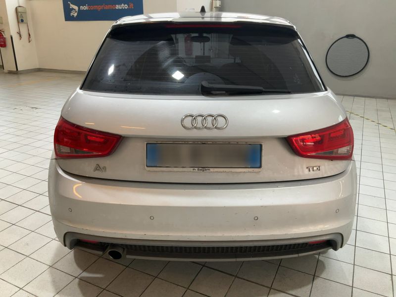 Audi A1 Sportback 1.6 TDI Admired 2013 – снимка 7