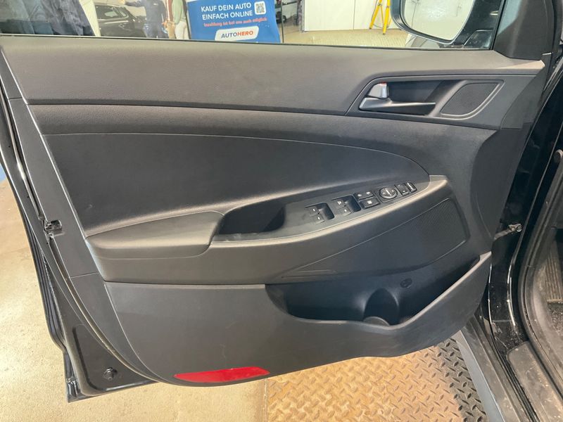 Hyundai Tucson 1.6 TGDI Passion 2WD 2018 – снимка 27