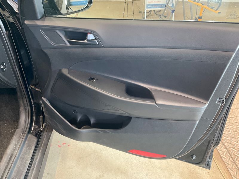 Hyundai Tucson 1.6 TGDI Passion 2WD 2018 – снимка 32