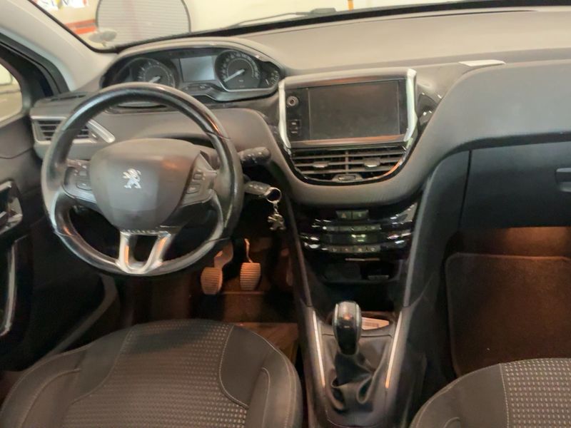 Peugeot 208 1.2 e-VTi Allure 2017 – снимка 17