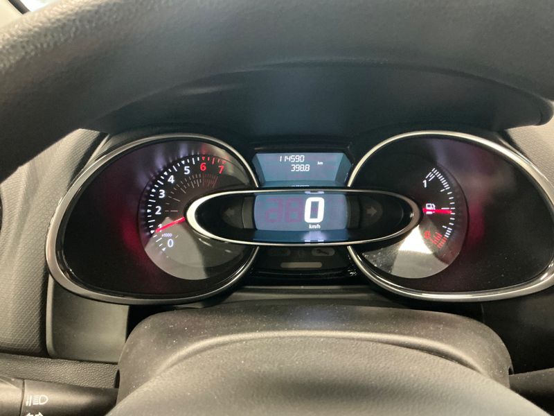 Renault Clio 0.9 Energy Intens 2018 – снимка 18
