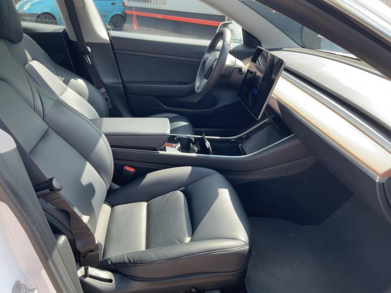 Tesla Model 3 Standard Range Plus RWD 2020 – снимка 16