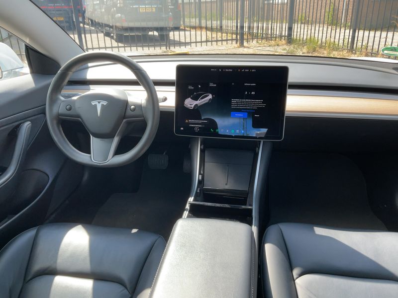 Tesla Model 3 Standard Range Plus RWD 2020 – снимка 17