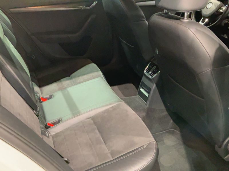 Skoda Octavia 2.0 TDI Scout 4x4 2016 – снимка 19