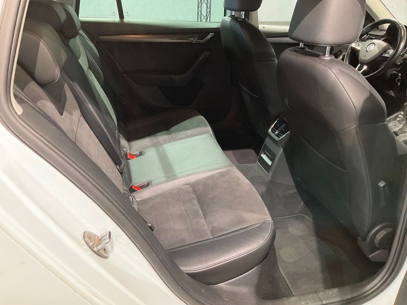 Skoda Octavia 2.0 TDI Scout 4x4 2016 – снимка 23