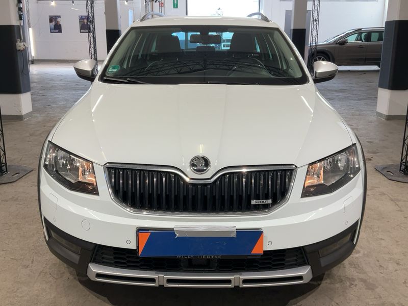 Skoda Octavia 2.0 TDI Scout 4x4 2016 – снимка 14