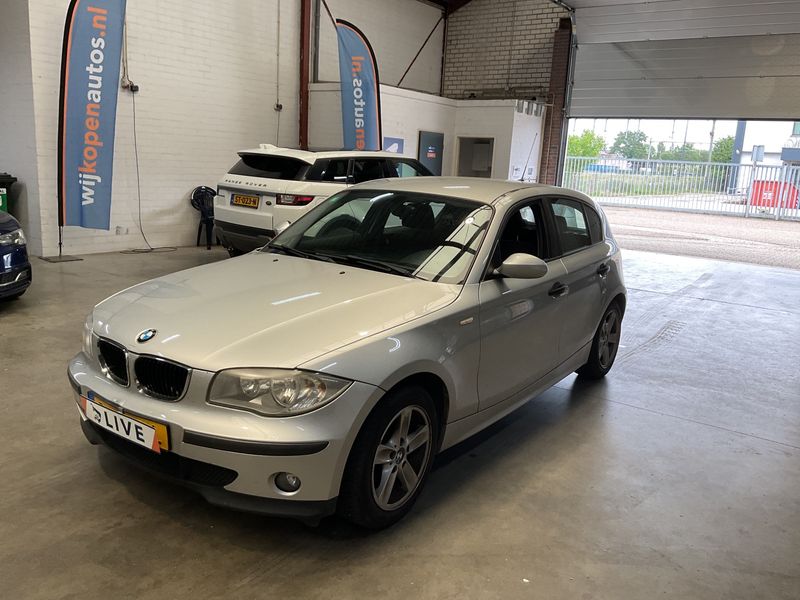 BMW 1er 116i 2006 – снимка 1