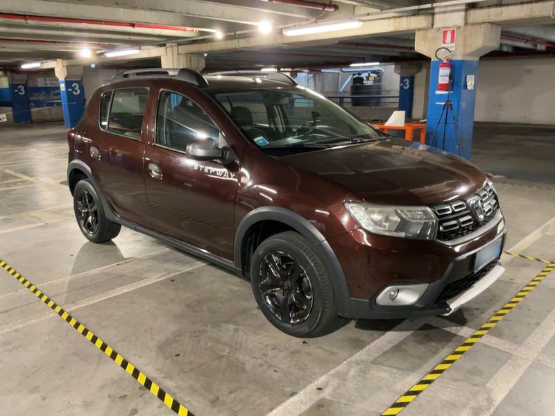 Dacia Sandero 0.9 TCe Stepway Prestige 2017 – снимка на щета