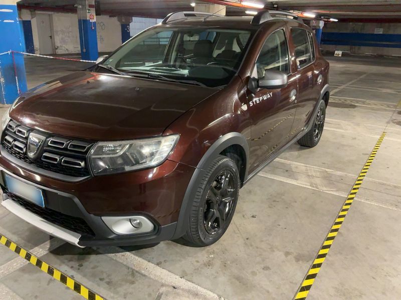 Dacia Sandero 0.9 TCe Stepway Prestige 2017 – снимка на щета