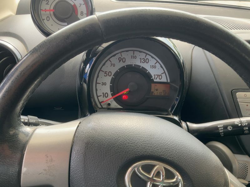 Toyota Aygo 1.0 City 2013 – снимка 18