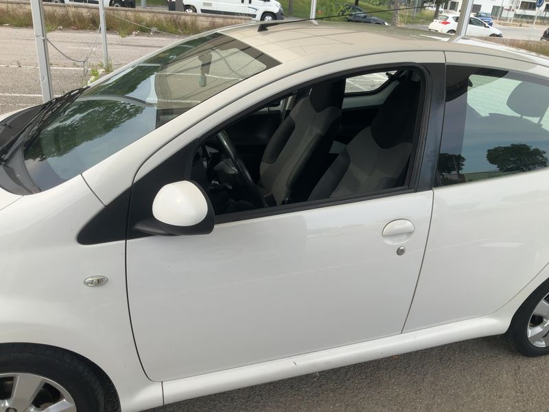 Toyota Aygo 1.0 City 2013 – снимка 4