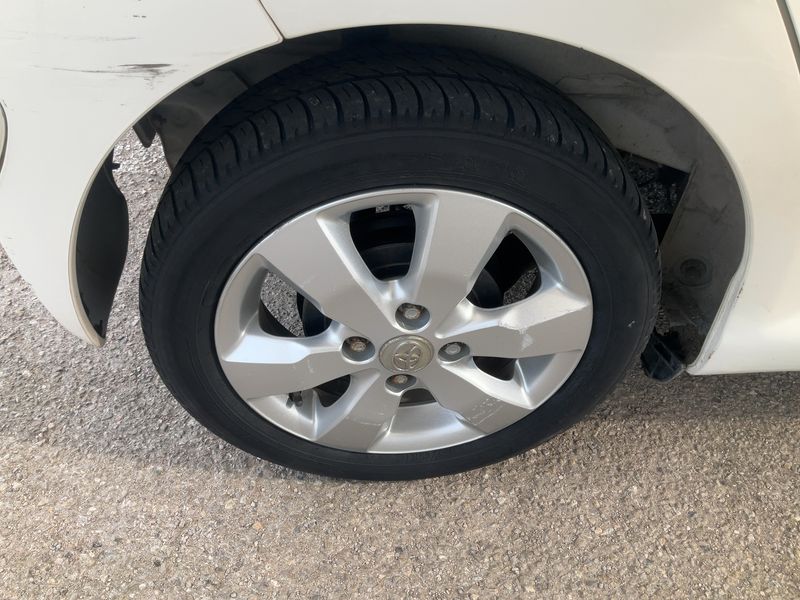 Toyota Aygo 1.0 City 2013 – снимка 9