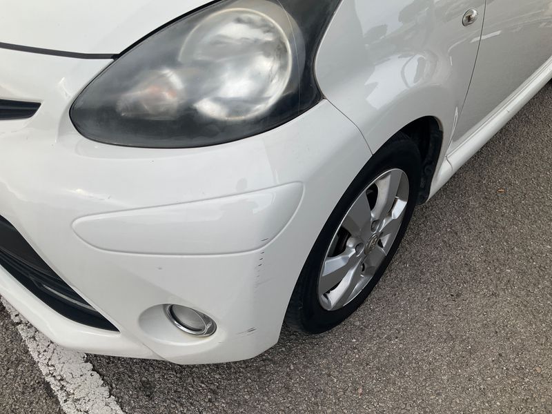 Toyota Aygo 1.0 City 2013 – снимка 33
