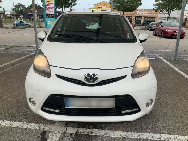 Toyota Aygo 1.0 City 2013 – снимка 14