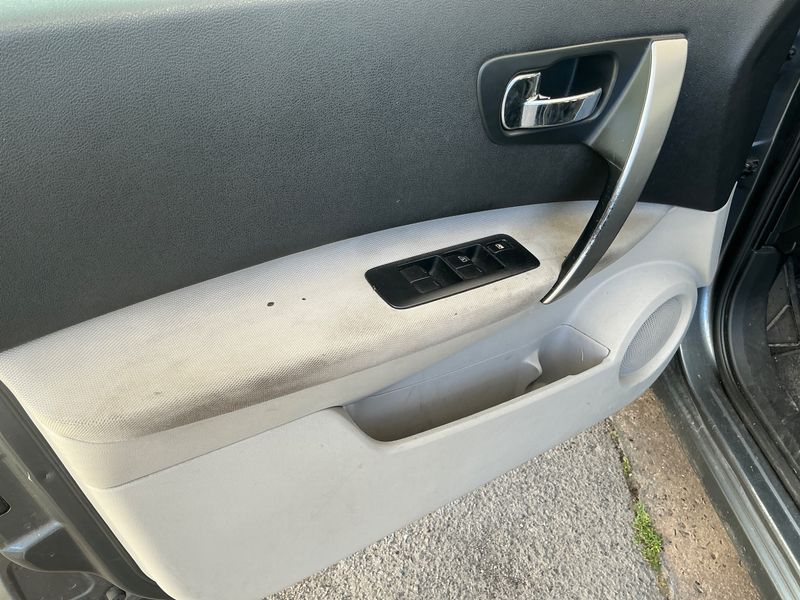 Nissan Qashqai 1.5 Turbodiesel Acenta 2012 – снимка 25