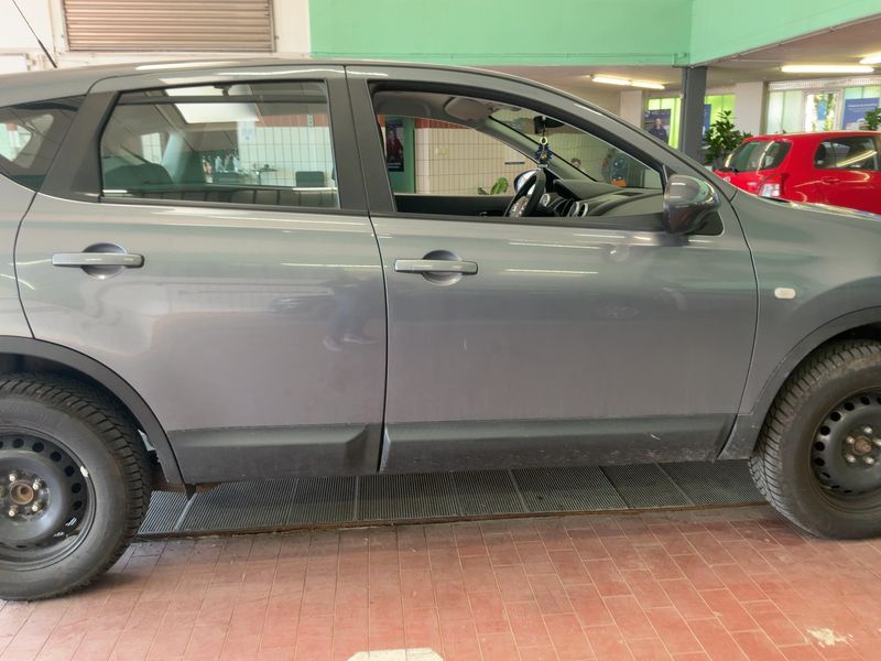 Nissan Qashqai 2.0 Acenta 2008 – снимка 10