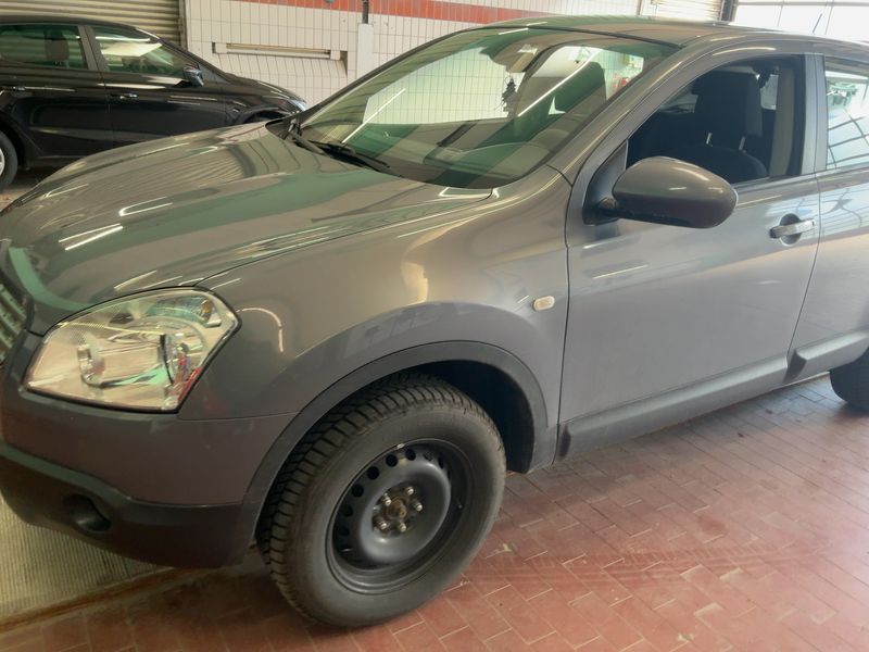 Nissan Qashqai 2.0 Acenta 2008 – снимка 2