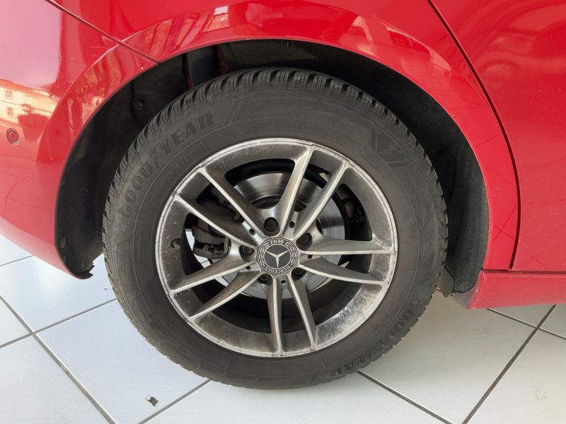 Mercedes-Benz A-Klasse A 180 d 2018 – снимка 9