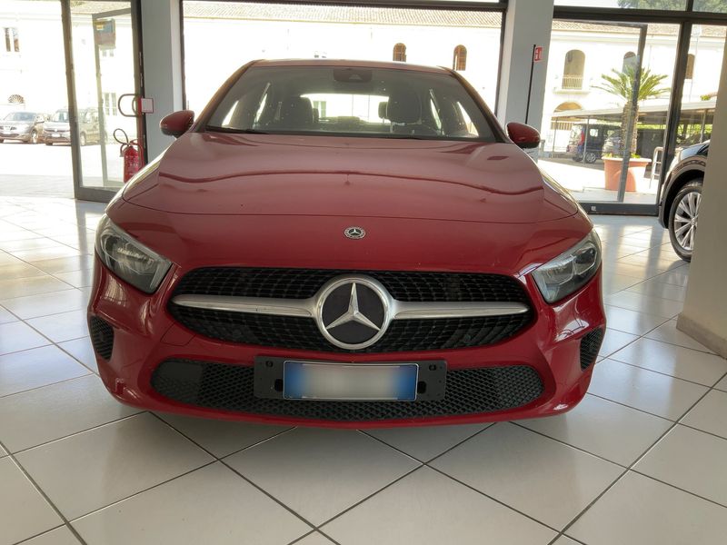 Mercedes-Benz A-Klasse A 180 d 2018 – снимка 14