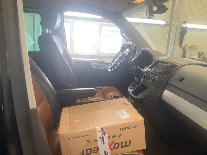 Volkswagen T5 Multivan 2.0 TDI PanAmericana 4Motion 2010 – снимка 16