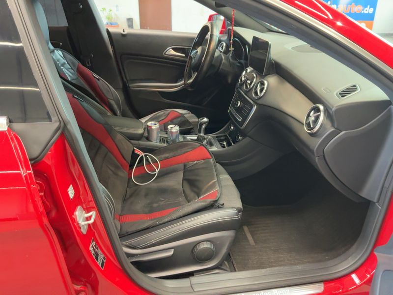 Mercedes-Benz CLA-Klasse CLA 200 Urban 2017 – снимка 16