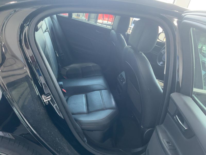Jaguar XE 20d Prestige 2016 – снимка 19