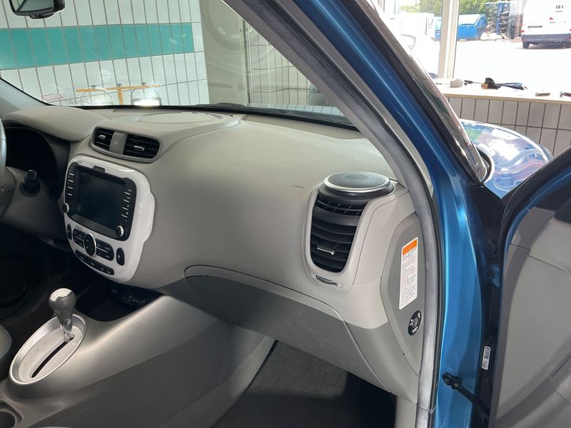 Kia Soul electric drive 81 kW EV 2016 – снимка 31