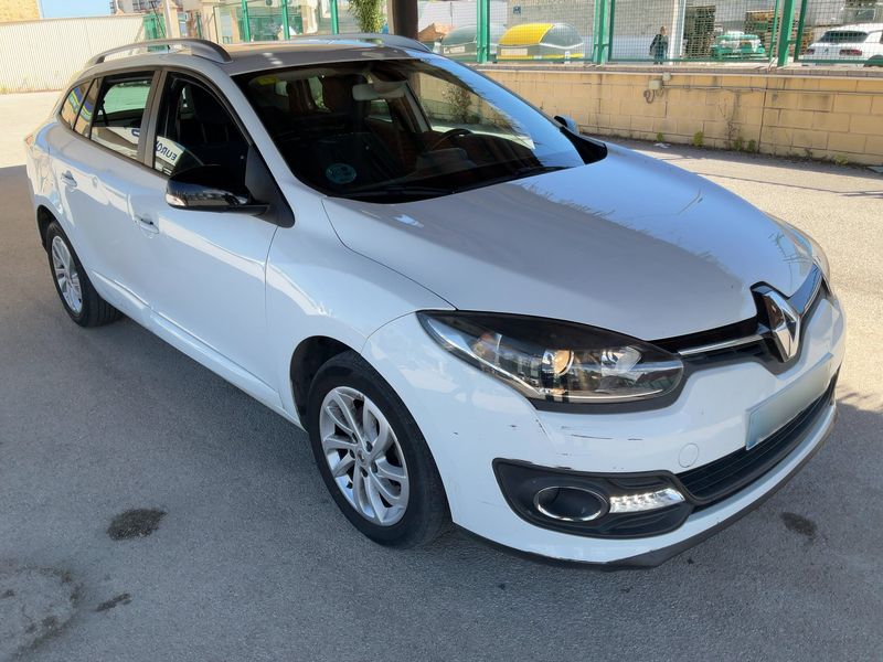 Renault Megane 1.5 dCi Limited 2016 – снимка 12