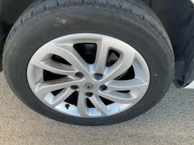 Renault Megane 1.5 dCi Limited 2016 – снимка 9