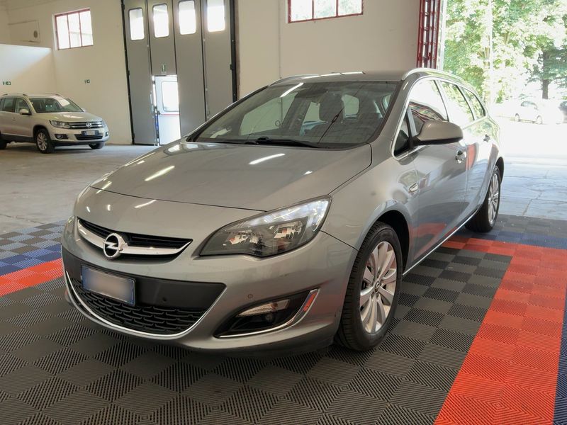 Opel Astra 1.6 CDTI Cosmo 2015