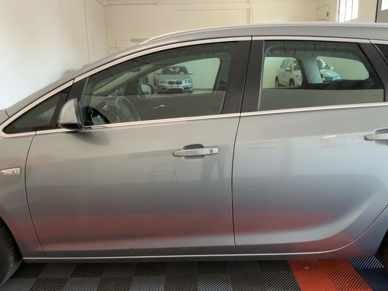 Opel Astra 1.6 CDTI Cosmo 2015 – снимка 4