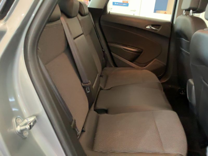 Opel Astra 1.6 CDTI Cosmo 2015 – снимка 14