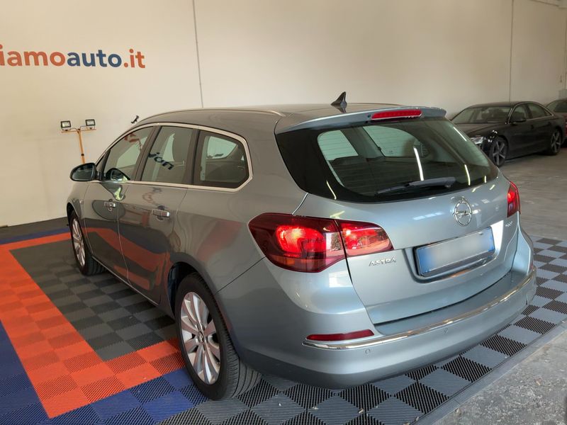 Opel Astra 1.6 CDTI Cosmo 2015 – снимка 3