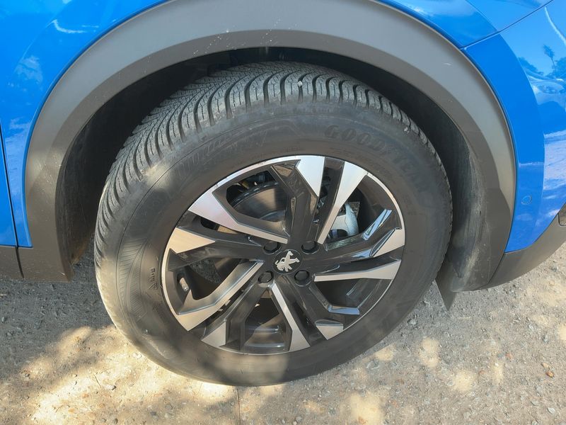Peugeot 2008 1.2 PureTech GT 2022 – снимка 11