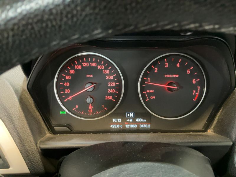 BMW 1er 116i 2014 – снимка 19