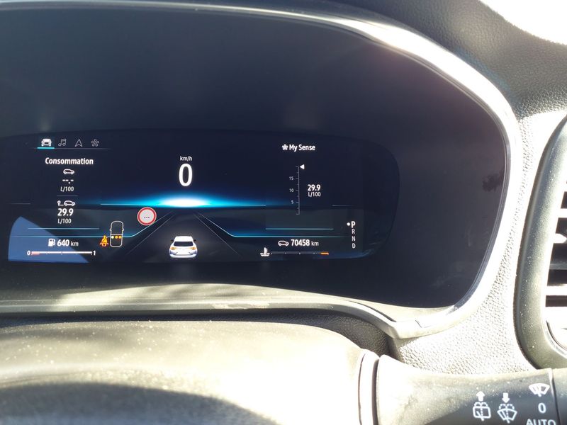 Renault Megane 1.3 TCe Techno 2024 – снимка 11