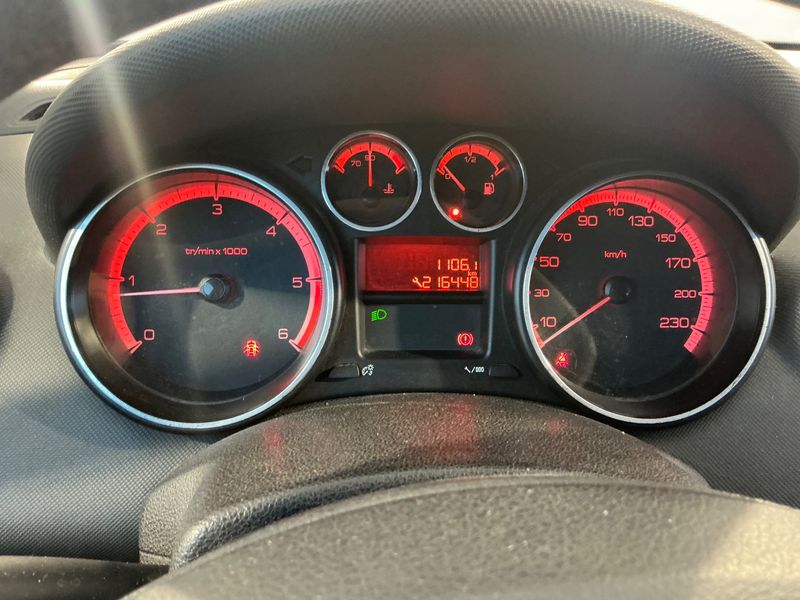 Peugeot 308 1.6 HDi Tecno 2010 – снимка 4