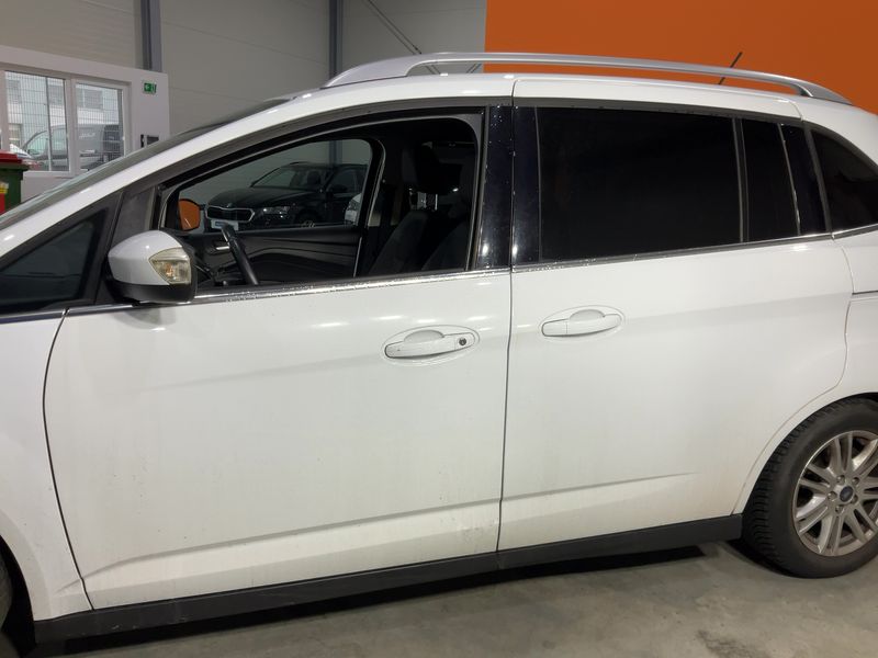 Ford Grand C-Max 1.0 EcoBoost Titanium 2017 – снимка 4