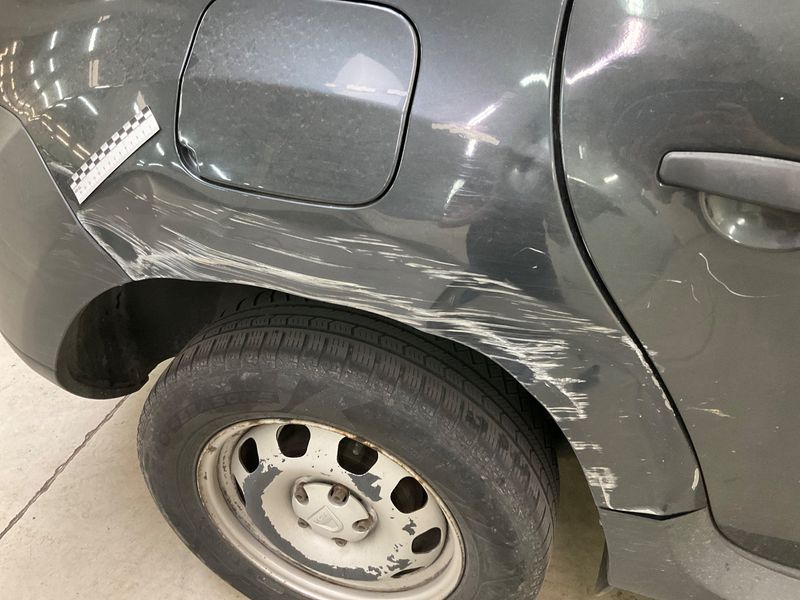 Dacia Duster 1.5 dCi Ambiance 4x2 2016 – снимка 22