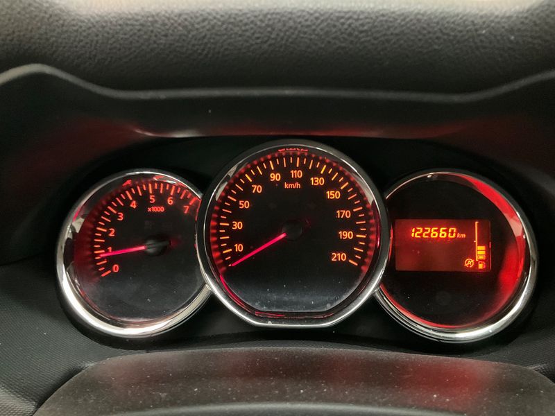 Dacia Duster 1.5 dCi Ambiance 4x2 2016 – снимка 18